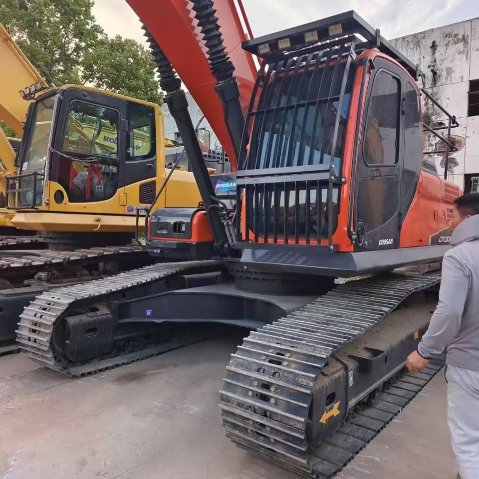Doosan DX 300 LC - Crawler excavator: picture 3 Doosan DX 300 LC - Crawler excavator: picture 3