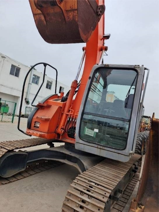 Hitachi ZX 135 US - Crawler excavator: picture 5 Hitachi ZX 135 US - Crawler excavator: picture 5