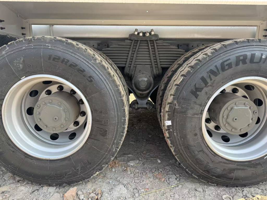 Howo 371 100% New and used - Tank truck: picture 5 Howo 371 100% New and used - Tank truck: picture 5