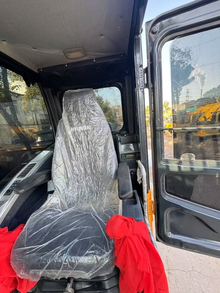 Hyundai 220lc-9s - Crawler excavator: picture 2 Hyundai 220lc-9s - Crawler excavator: picture 2