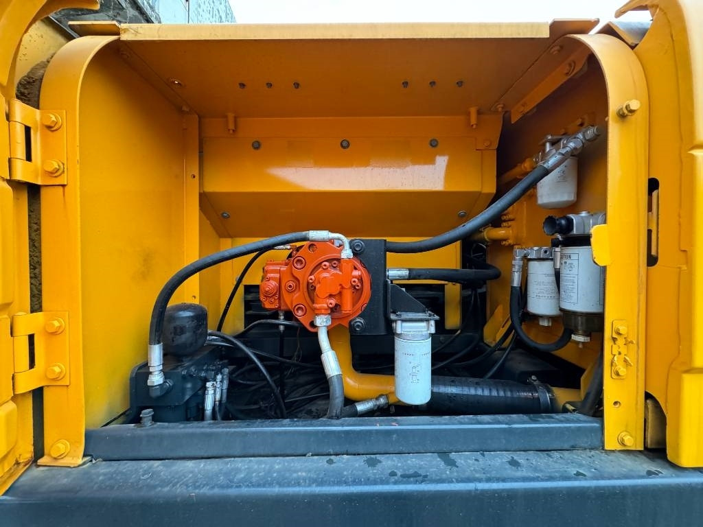 Hyundai 305lc - Crawler excavator: picture 4 Hyundai 305lc - Crawler excavator: picture 4