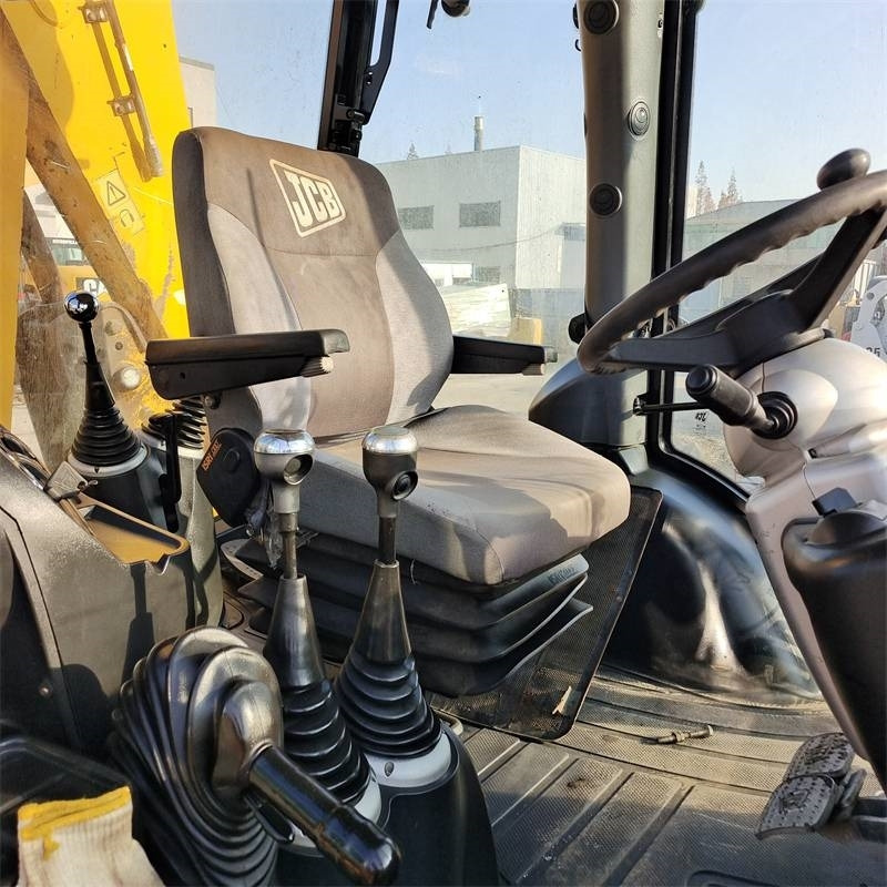New Backhoe loader JCB 4CX Brand new machine: picture 11