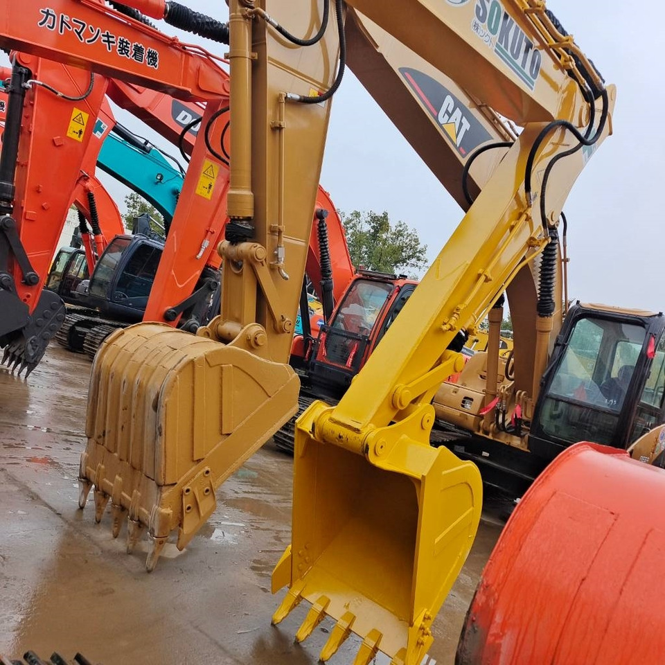 Komatsu PC 130 - Crawler excavator: picture 5 Komatsu PC 130 - Crawler excavator: picture 5