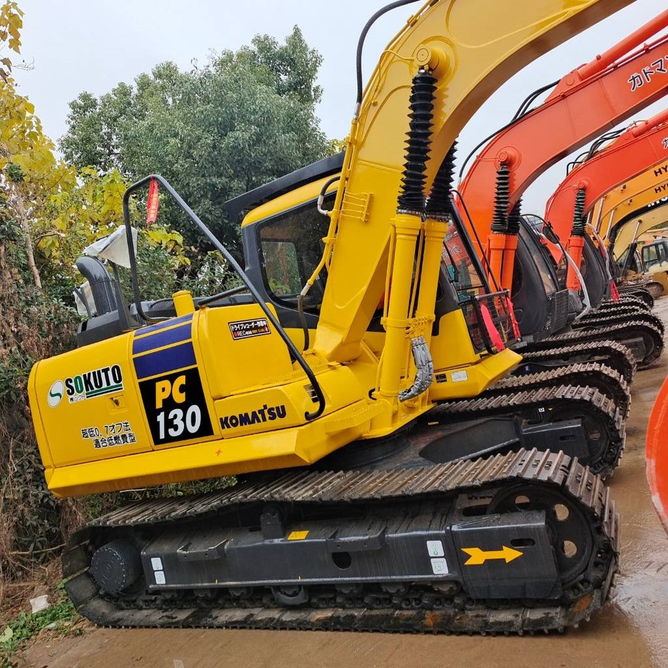 Komatsu PC 130 - Crawler excavator: picture 2 Komatsu PC 130 - Crawler excavator: picture 2