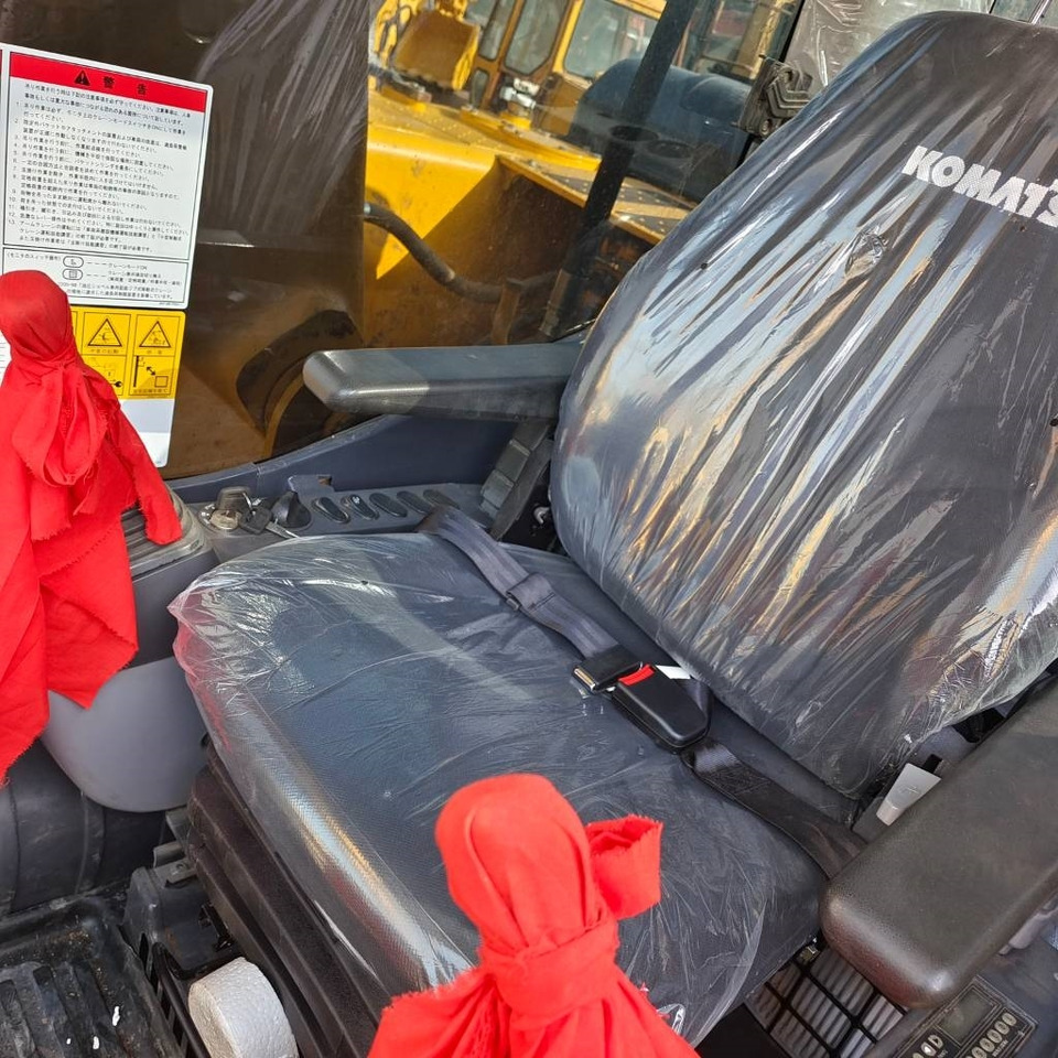 Komatsu PC 200 - Crawler excavator: picture 3 Komatsu PC 200 - Crawler excavator: picture 3