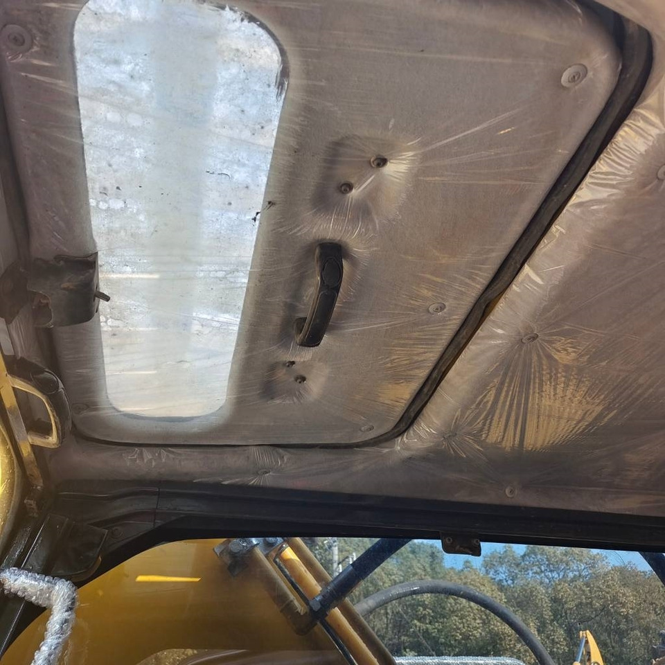 Komatsu PC 200 - Crawler excavator: picture 4 Komatsu PC 200 - Crawler excavator: picture 4