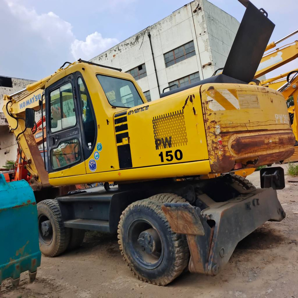 Komatsu PW 150 - Wheel excavator: picture 2 Komatsu PW 150 - Wheel excavator: picture 2