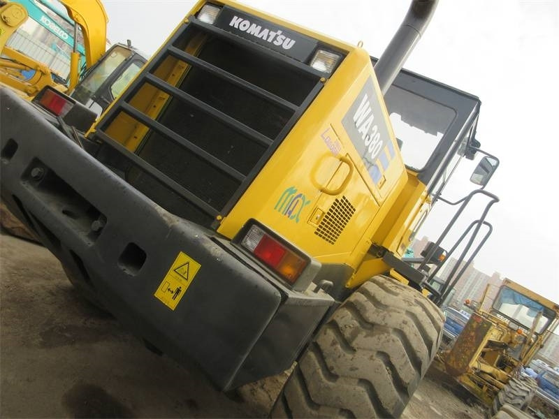 Wheel loader Komatsu WA 380: picture 12