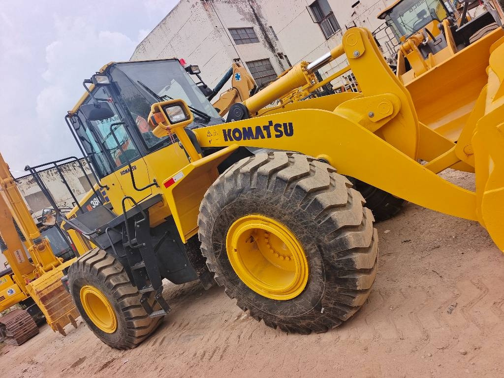 Komatsu WA 380 - Wheel excavator: picture 1 Komatsu WA 380 - Wheel excavator: picture 1