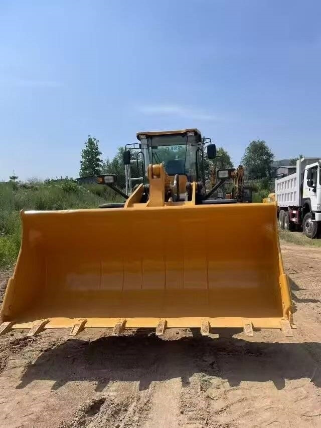 Wheel loader SDLG LG 956 L: picture 11