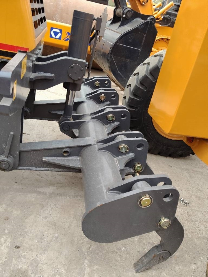 XCMG GR 2153 - Grader: picture 4 XCMG GR 2153 - Grader: picture 4