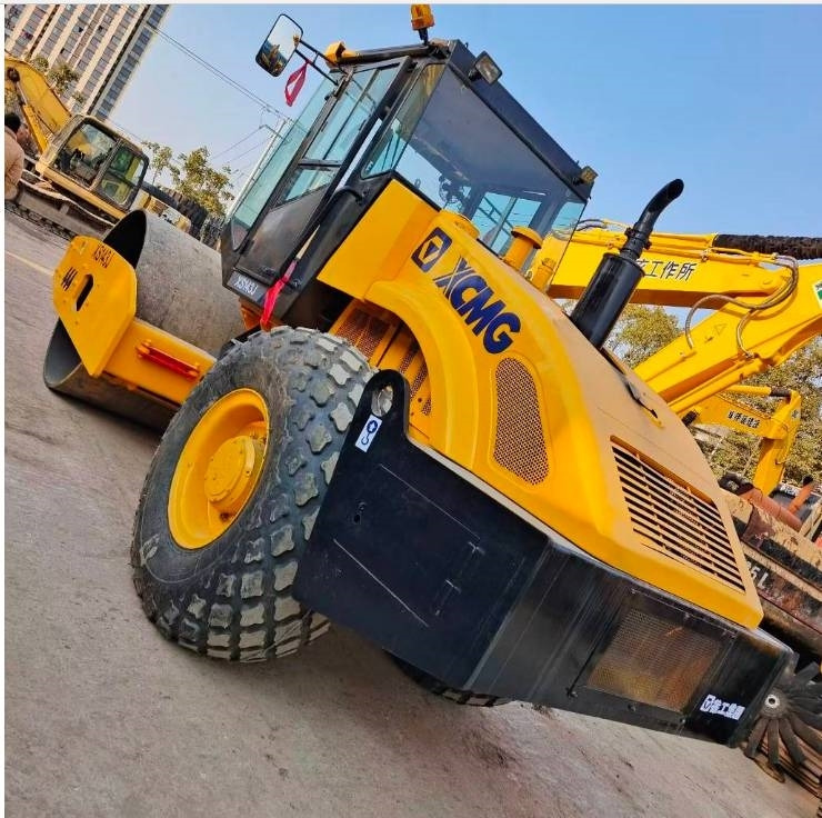 XCMG XS 142 J - Compactor: picture 2 XCMG XS 142 J - Compactor: picture 2