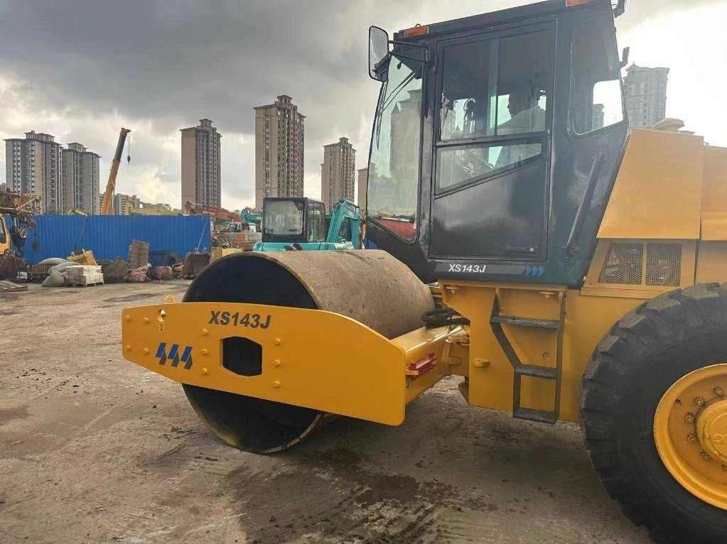 XCMG XS 143 - Compactor: picture 4 XCMG XS 143 - Compactor: picture 4