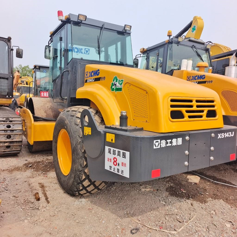 Compactor XCMG XS 143 J: picture 10 Compactor XCMG XS 143 J: picture 10