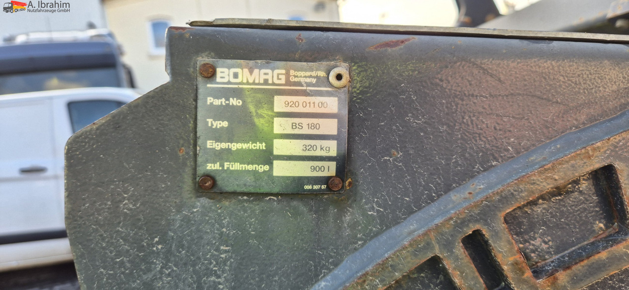 Bomag BW 174 AD2 | 12 t | Splitstreuer | Vibrator | Voll funktionsfähig - Roller: picture 3 Bomag BW 174 AD2 | 12 t | Splitstreuer | Vibrator | Voll funktionsfähig - Roller: picture 3
