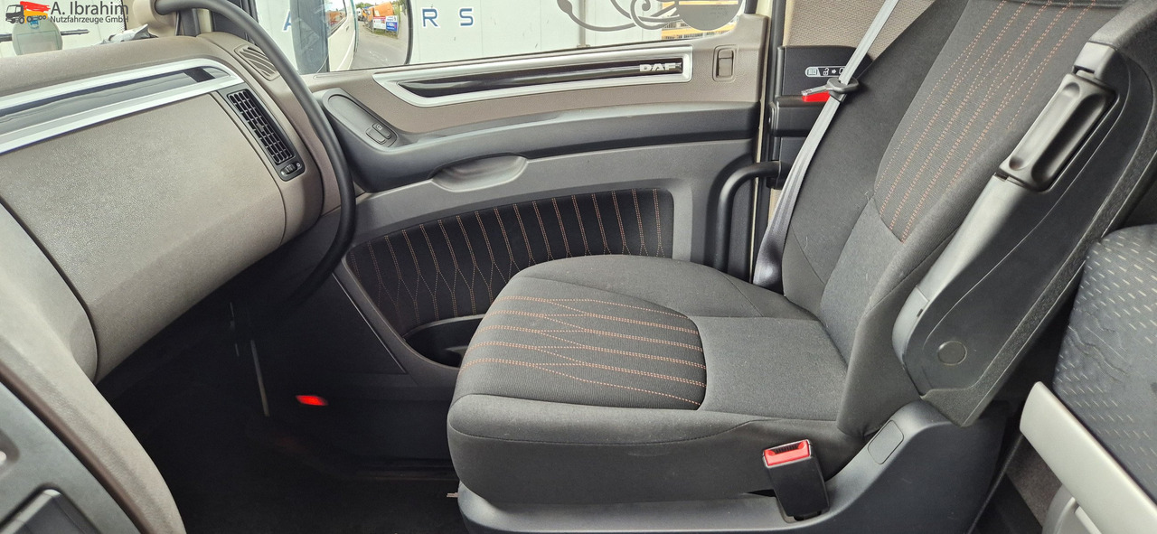 Daf XF 450 FAR Edscha Liftachse auch als Komplettzug !! - Curtainsider truck: picture 2 Daf XF 450 FAR Edscha Liftachse auch als Komplettzug !! - Curtainsider truck: picture 2