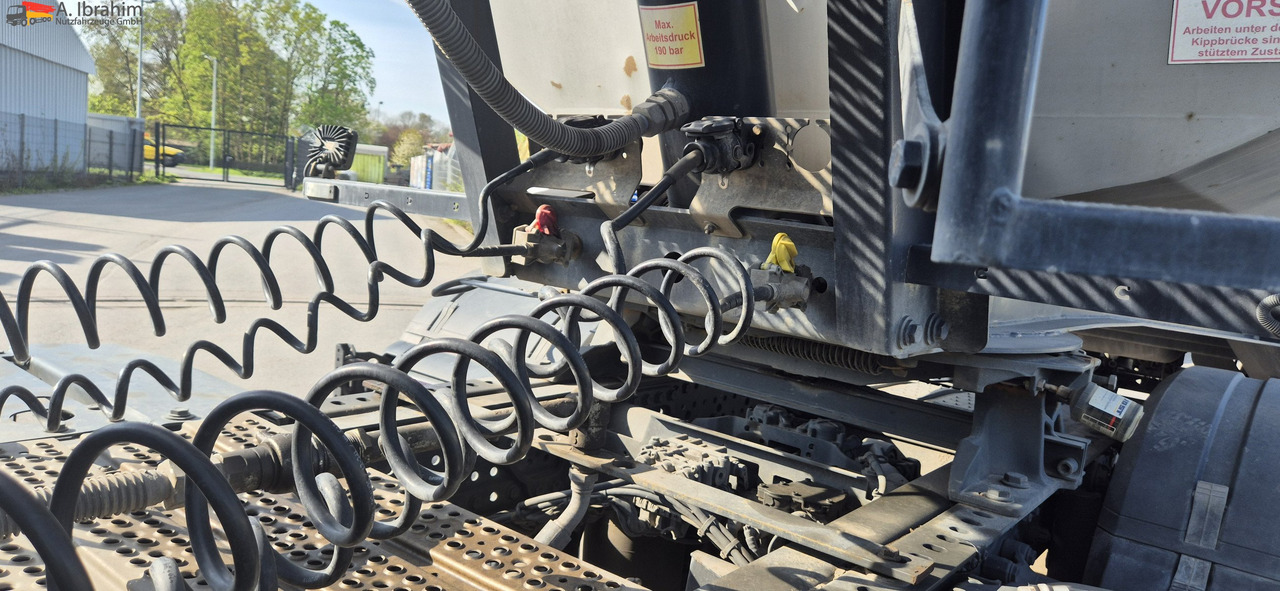 Kempf SKM 35/3 - Tipper semi-trailer: picture 5 Kempf SKM 35/3 - Tipper semi-trailer: picture 5