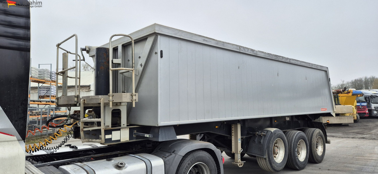 Langendorf SKA24/30 Zustand normal - Tipper semi-trailer: picture 1 Langendorf SKA24/30 Zustand normal - Tipper semi-trailer: picture 1