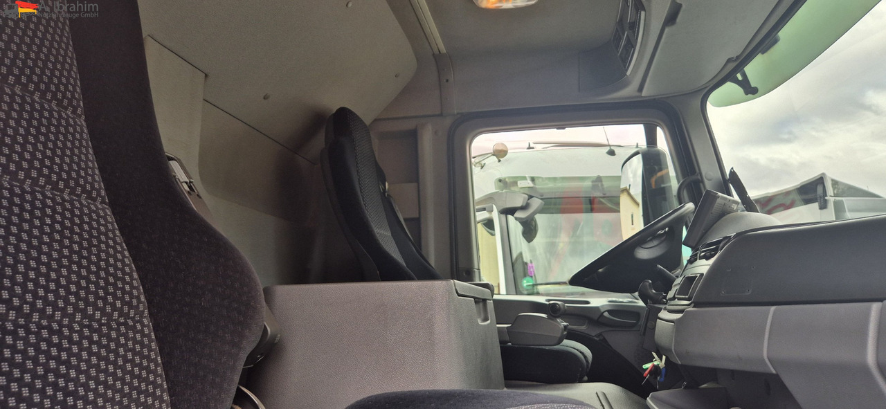 Mercedes-Benz DB 2536, 7,50 m Koffer LBW, Kamera, Carrier 850 Liftachse, mp3 - Refrigerator truck: picture 3 Mercedes-Benz DB 2536, 7,50 m Koffer LBW, Kamera, Carrier 850 Liftachse, mp3 - Refrigerator truck: picture 3