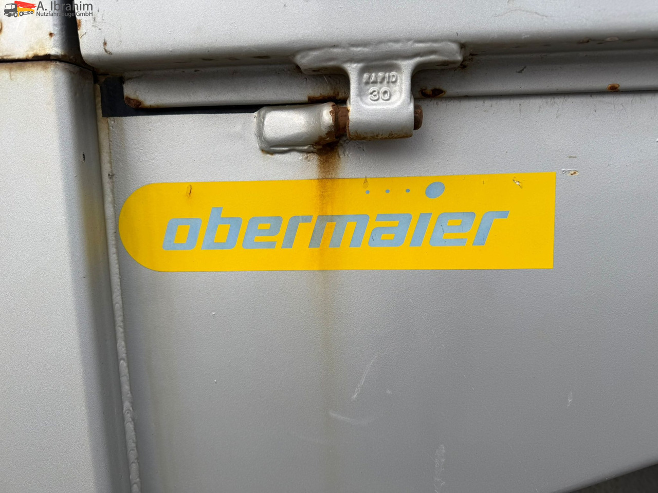 Obermaier TUE110 SDAH Tieflader | | Trommelbremse | Rampen | 7.2 Plattform | Stützfuß vorne - Low loader trailer: picture 2 Obermaier TUE110 SDAH Tieflader | | Trommelbremse | Rampen | 7.2 Plattform | Stützfuß vorne - Low loader trailer: picture 2