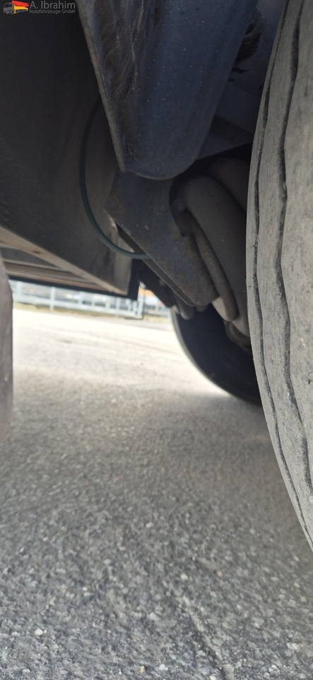 Schmitz SKO24 TK SL 200 | -30°C | Lift-Achse | Scheibenbremse - Refrigerator semi-trailer: picture 5 Schmitz SKO24 TK SL 200 | -30°C | Lift-Achse | Scheibenbremse - Refrigerator semi-trailer: picture 5