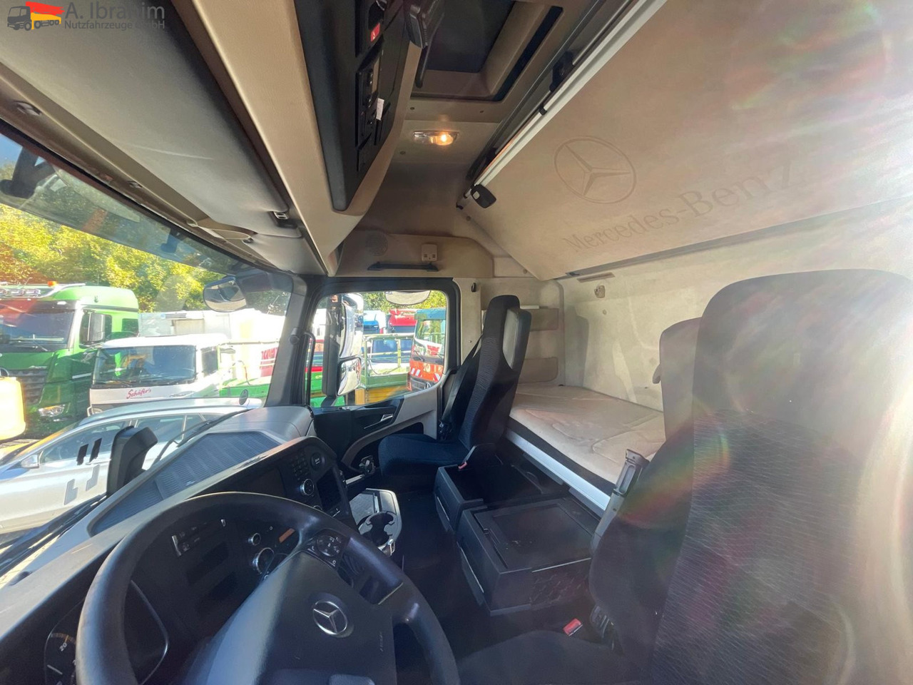 Mercedes-Benz 1842 LS Retarder Klima, Zustand gut, fehlerfrei deutsches Fahrzeug - Tractor unit: picture 4 Mercedes-Benz 1842 LS Retarder Klima, Zustand gut, fehlerfrei deutsches Fahrzeug - Tractor unit: picture 4