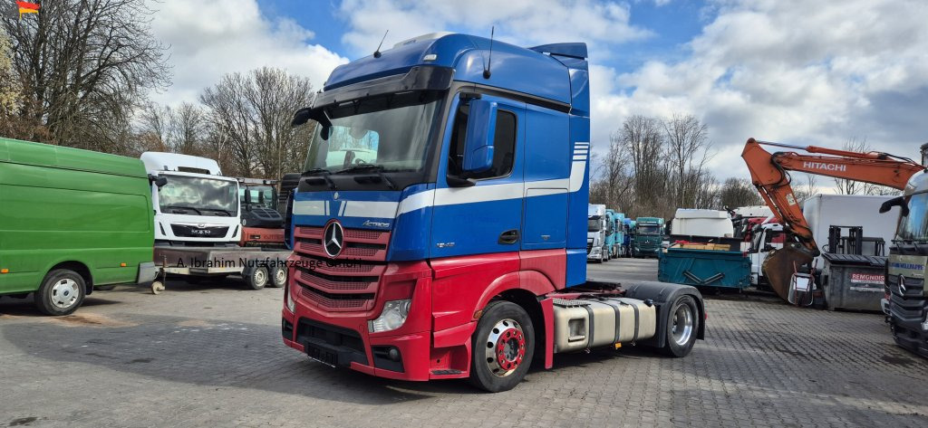 Mercedes-Benz 1843 Klima, Retarder, Topzustand, einsatzbereit - Tractor unit: picture 1 Mercedes-Benz 1843 Klima, Retarder, Topzustand, einsatzbereit - Tractor unit: picture 1