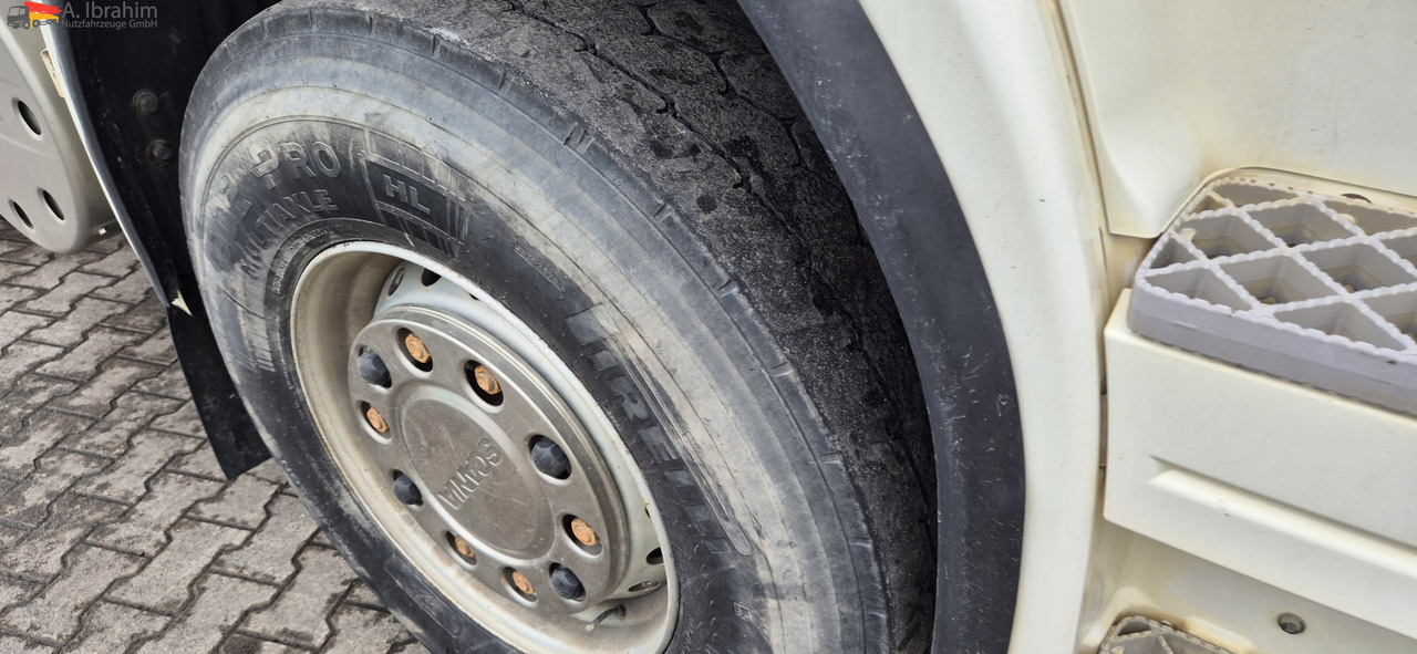 Scania R560 | 6x4 | V8 | Blatt   Blatt | Schaltgetriebe 3x identisch vorhanden - Tractor unit: picture 3 Scania R560 | 6x4 | V8 | Blatt   Blatt | Schaltgetriebe 3x identisch vorhanden - Tractor unit: picture 3