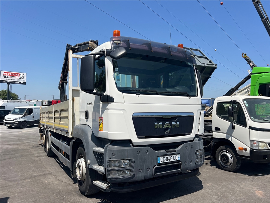 MAN TGS 26/400 - Dropside/ Flatbed truck, Crane truck: picture 2 MAN TGS 26/400 - Dropside/ Flatbed truck, Crane truck: picture 2