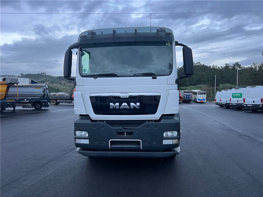 MAN TGS 28.360 BL E5 - Cab chassis truck: picture 2 MAN TGS 28.360 BL E5 - Cab chassis truck: picture 2