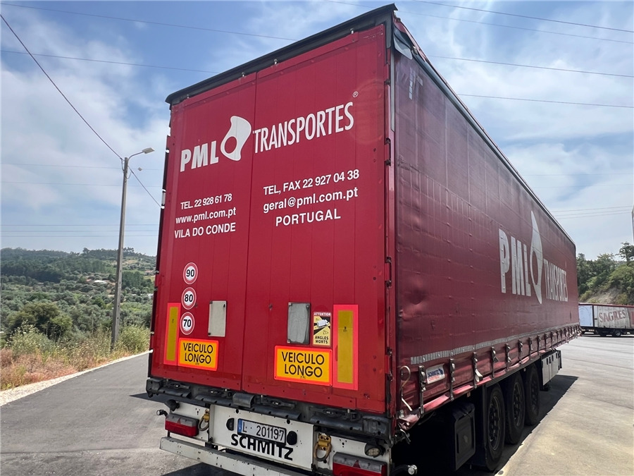 SCHMITZ CARGOBULL SCB-S3T TETO ELEVAR - Curtainsider semi-trailer: picture 4 SCHMITZ CARGOBULL SCB-S3T TETO ELEVAR - Curtainsider semi-trailer: picture 4
