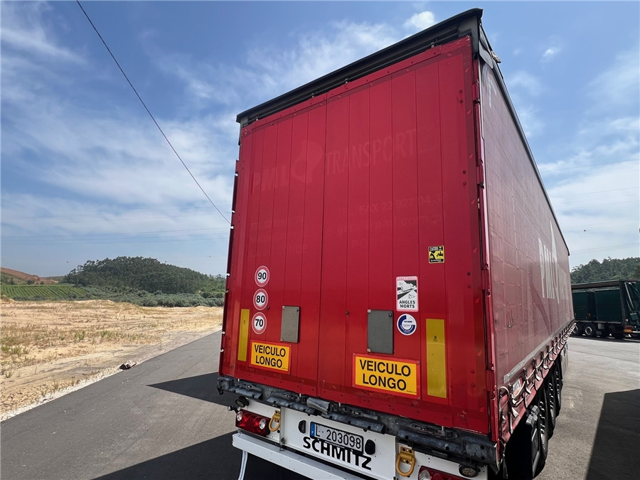 SCHMITZ CARGOBULL SCB-S3T TETO ELEVAR - Curtainsider semi-trailer: picture 3 SCHMITZ CARGOBULL SCB-S3T TETO ELEVAR - Curtainsider semi-trailer: picture 3