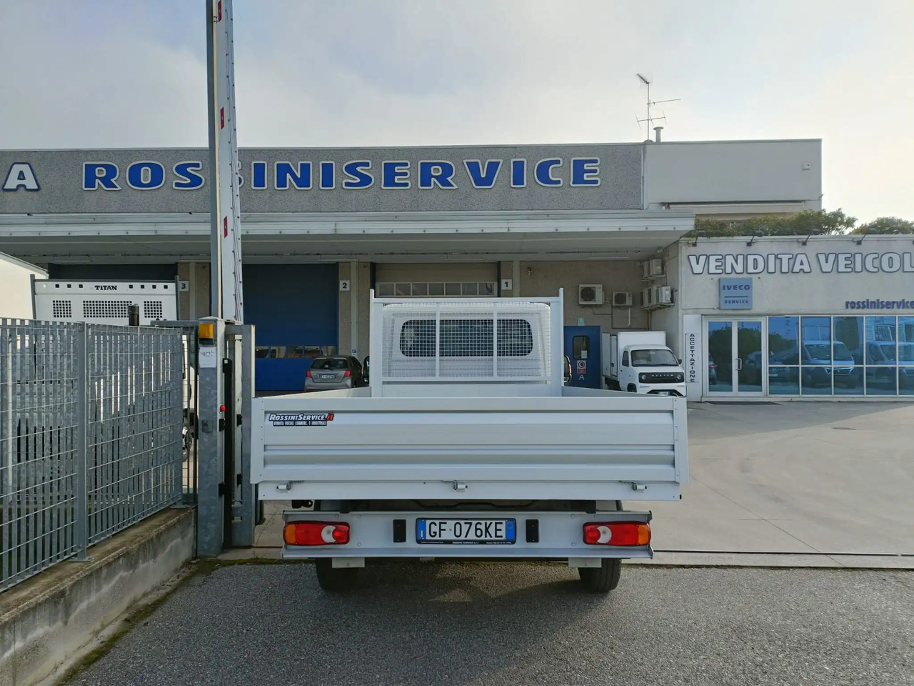 Open body delivery van FIAT DUCATO 35 L2H1: picture 6