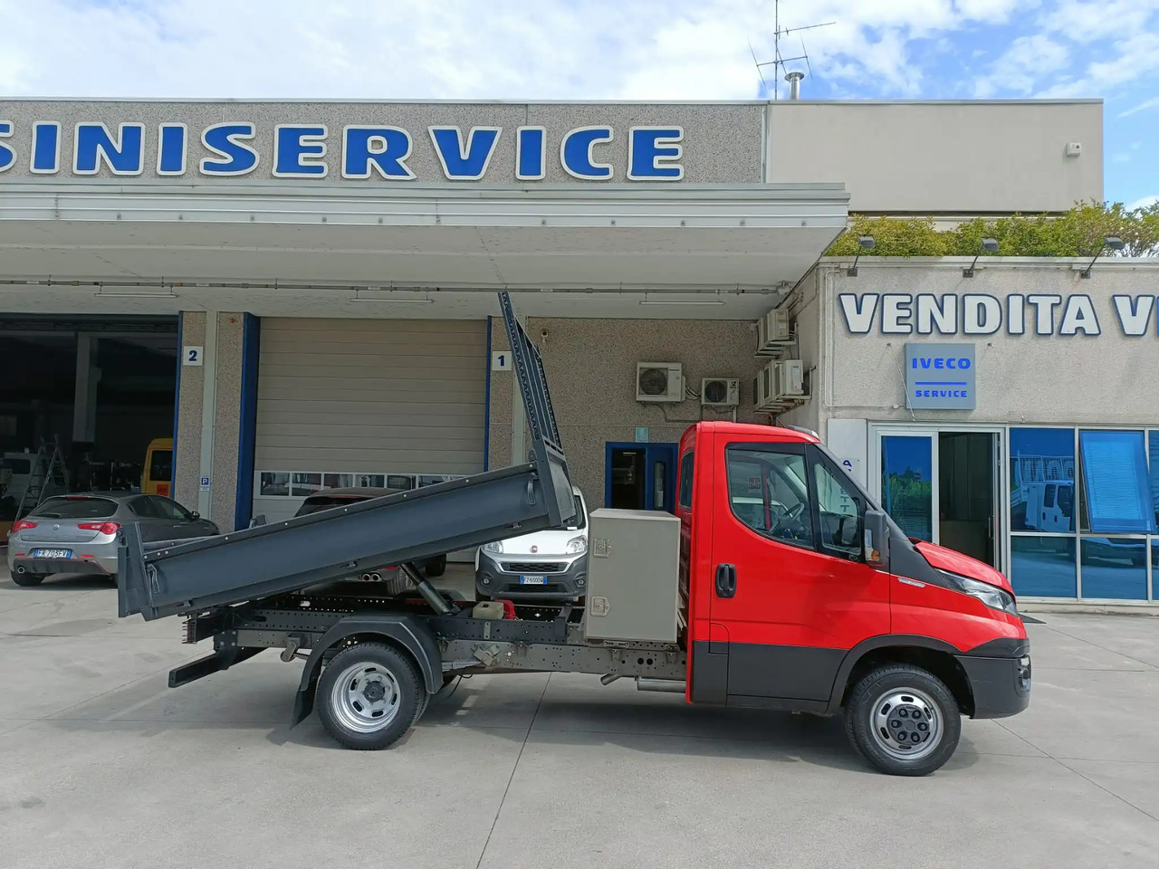 IVECO DAILY 35C12 RIBALTABILE - Tipper van: picture 3 IVECO DAILY 35C12 RIBALTABILE - Tipper van: picture 3