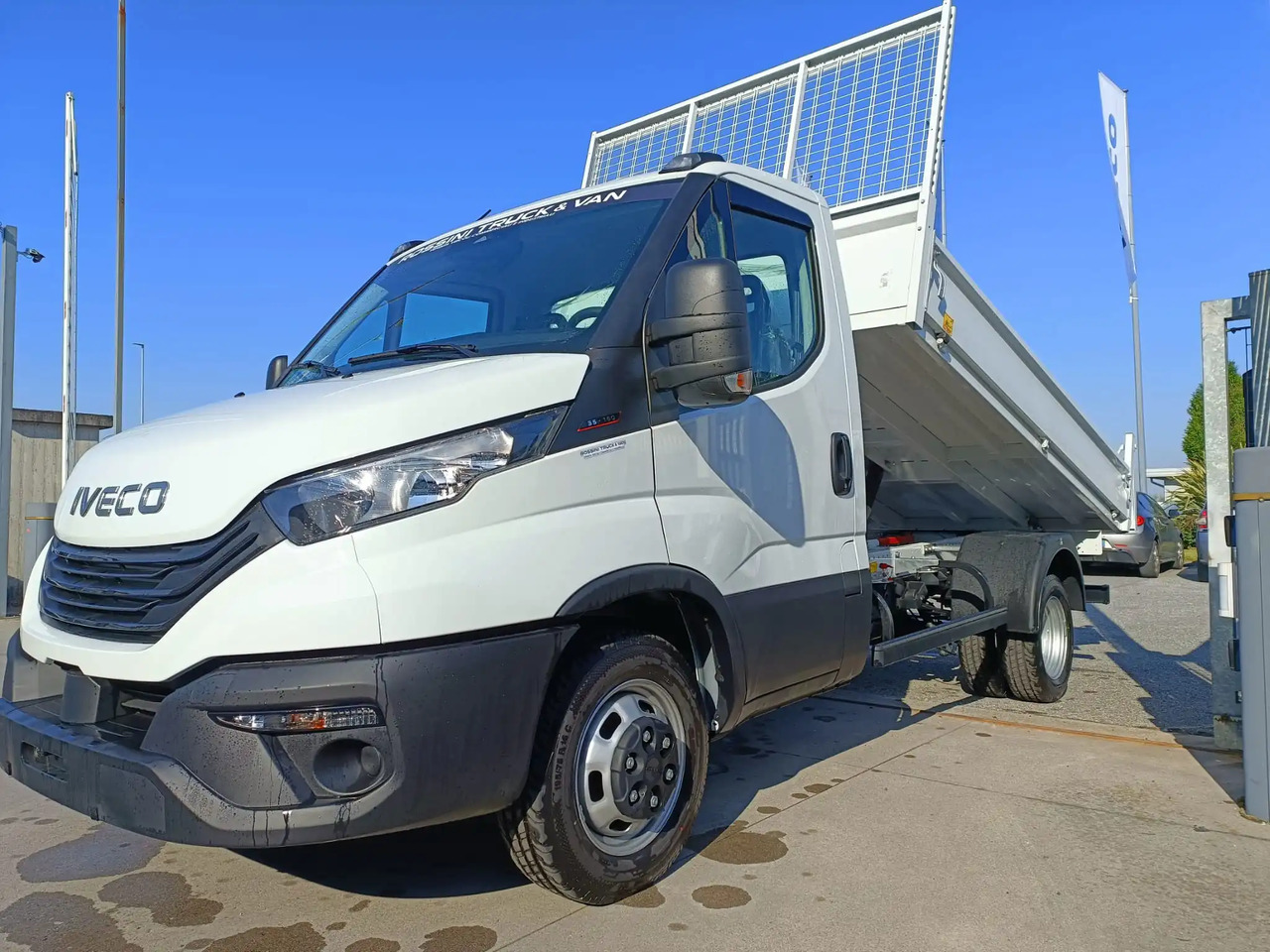 Tipper van IVECO DAILY 35C16 NUOVO 3.0 cc MOD: 2025 RIBALTABILE: picture 8