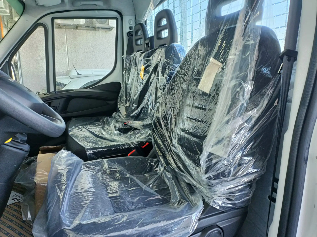 Tipper van IVECO DAILY 35C16 NUOVO 3.0 cc MOD: 2025 RIBALTABILE: picture 16
