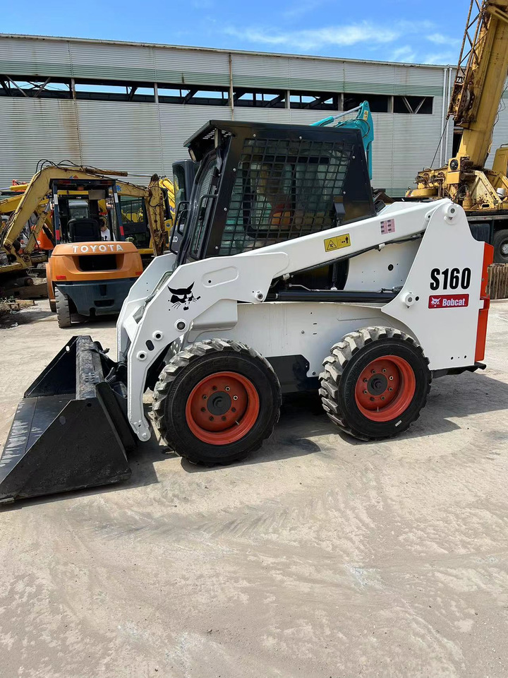Bobcat S160 - Skid steer loader: picture 4 Bobcat S160 - Skid steer loader: picture 4