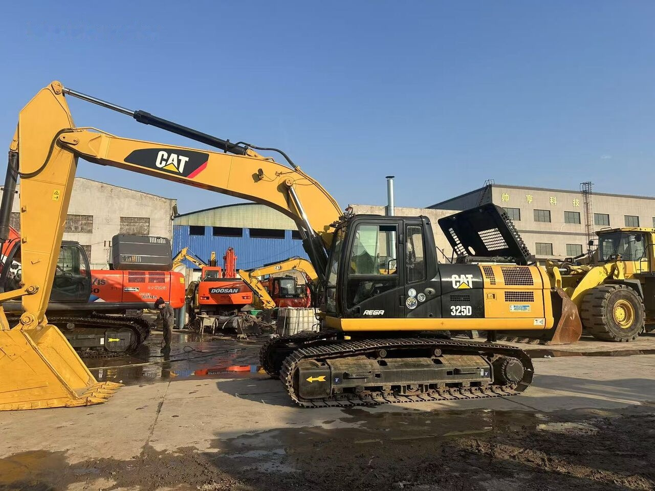 Caterpillar 325D - Crawler excavator: picture 2 Caterpillar 325D - Crawler excavator: picture 2