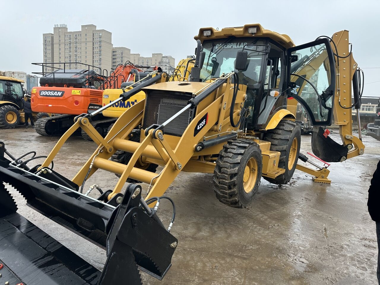 Caterpillar 420F - Backhoe loader: picture 3 Caterpillar 420F - Backhoe loader: picture 3