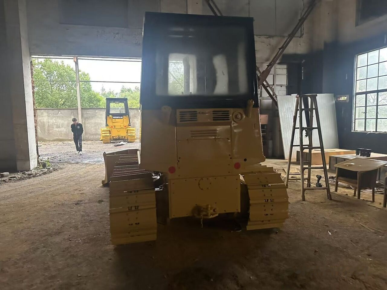 Caterpillar D4C - Bulldozer: picture 2 Caterpillar D4C - Bulldozer: picture 2