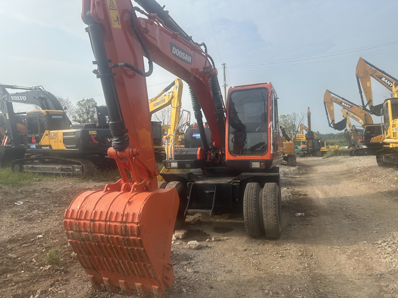 Doosan DX150W-9C - Wheel excavator: picture 5 Doosan DX150W-9C - Wheel excavator: picture 5