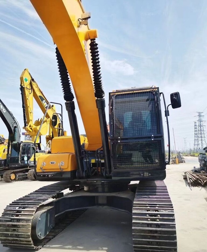 Hyundai R220-9S - Crawler excavator: picture 2 Hyundai R220-9S - Crawler excavator: picture 2