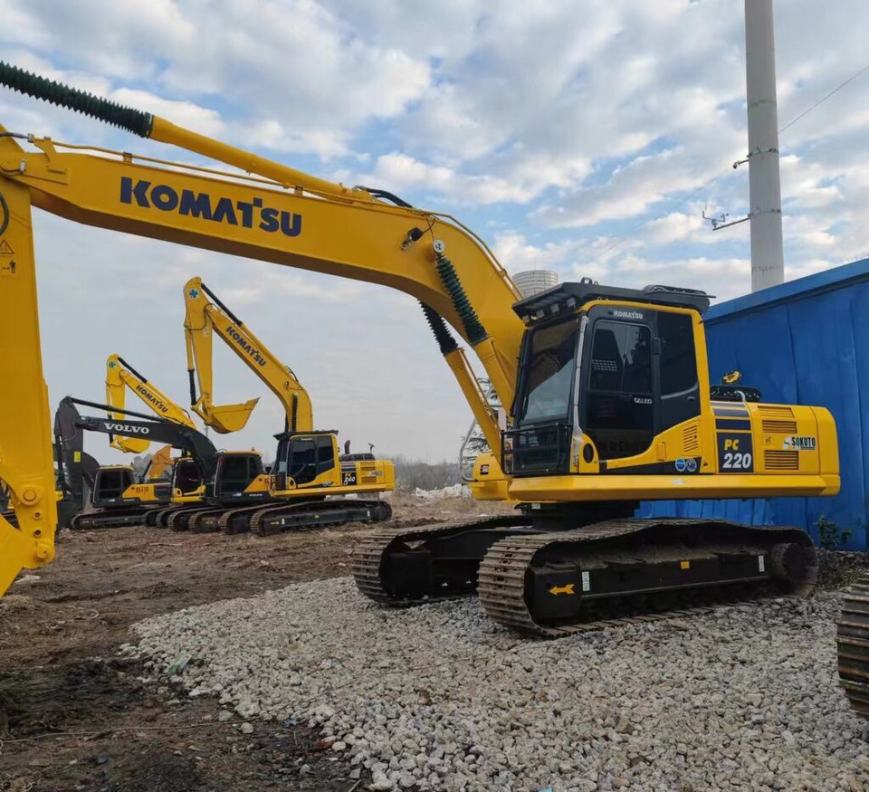 Komatsu PC220-8 - Crawler excavator: picture 1 Komatsu PC220-8 - Crawler excavator: picture 1