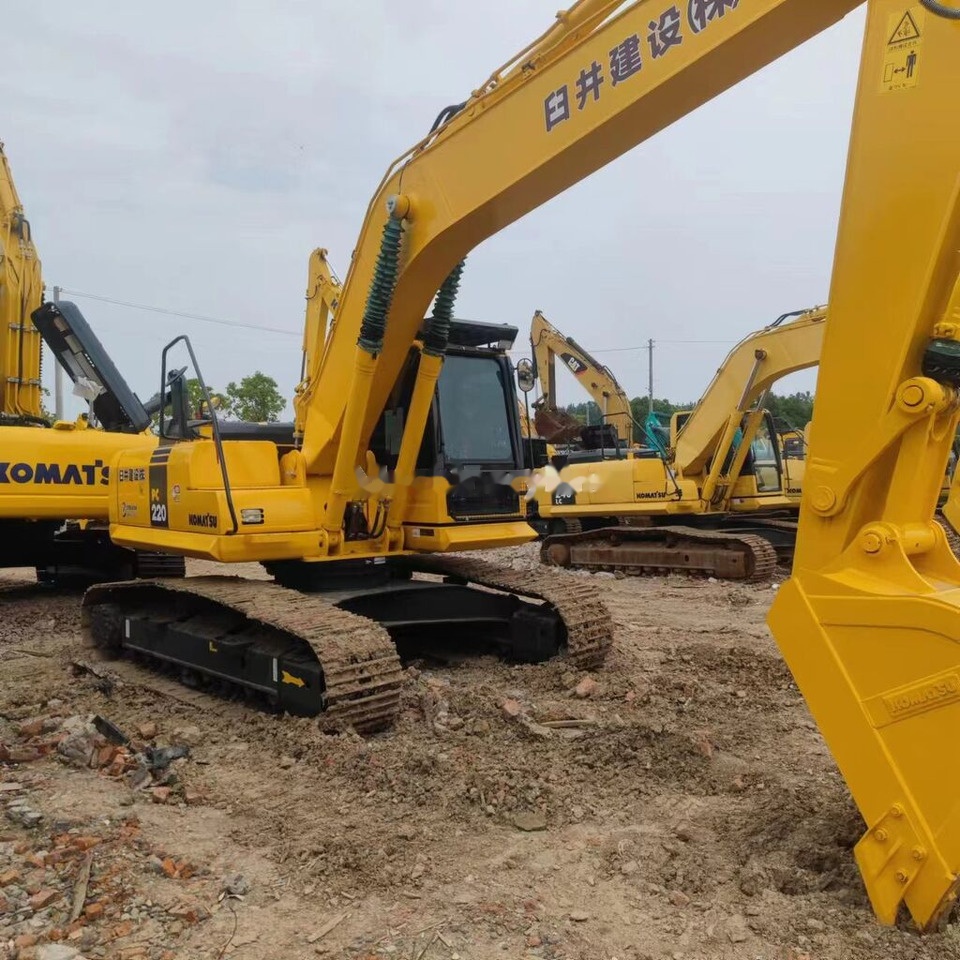 Komatsu PC220-8 - Crawler excavator: picture 5 Komatsu PC220-8 - Crawler excavator: picture 5