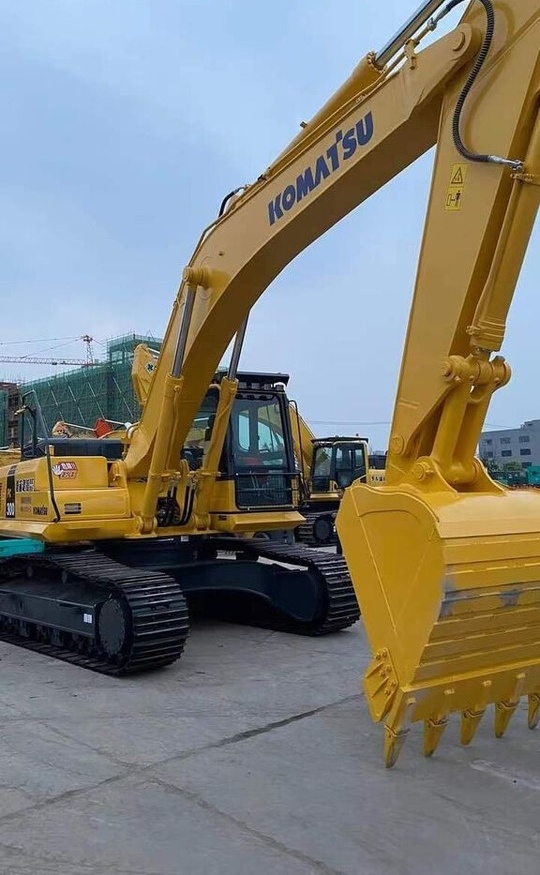 Komatsu PC300 - Crawler excavator: picture 1 Komatsu PC300 - Crawler excavator: picture 1