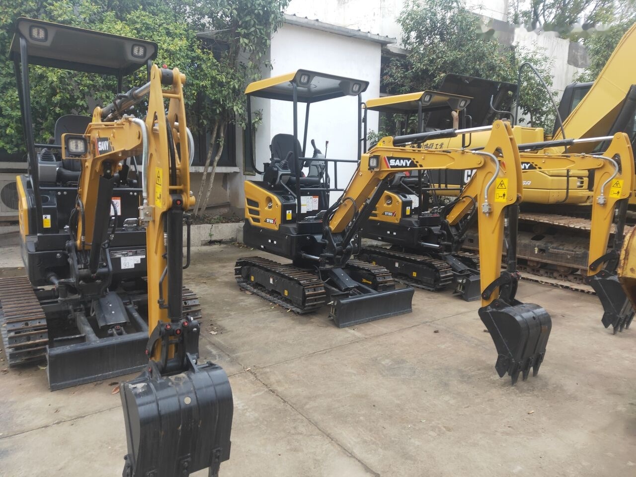 Sany SY16C - Mini excavator: picture 2 Sany SY16C - Mini excavator: picture 2