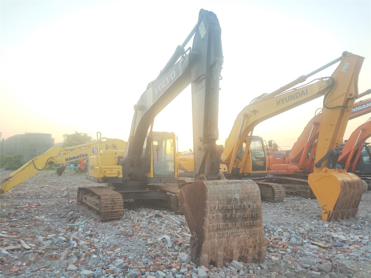 Crawler excavator Volvo EC210BLC: picture 8 Crawler excavator Volvo EC210BLC: picture 8