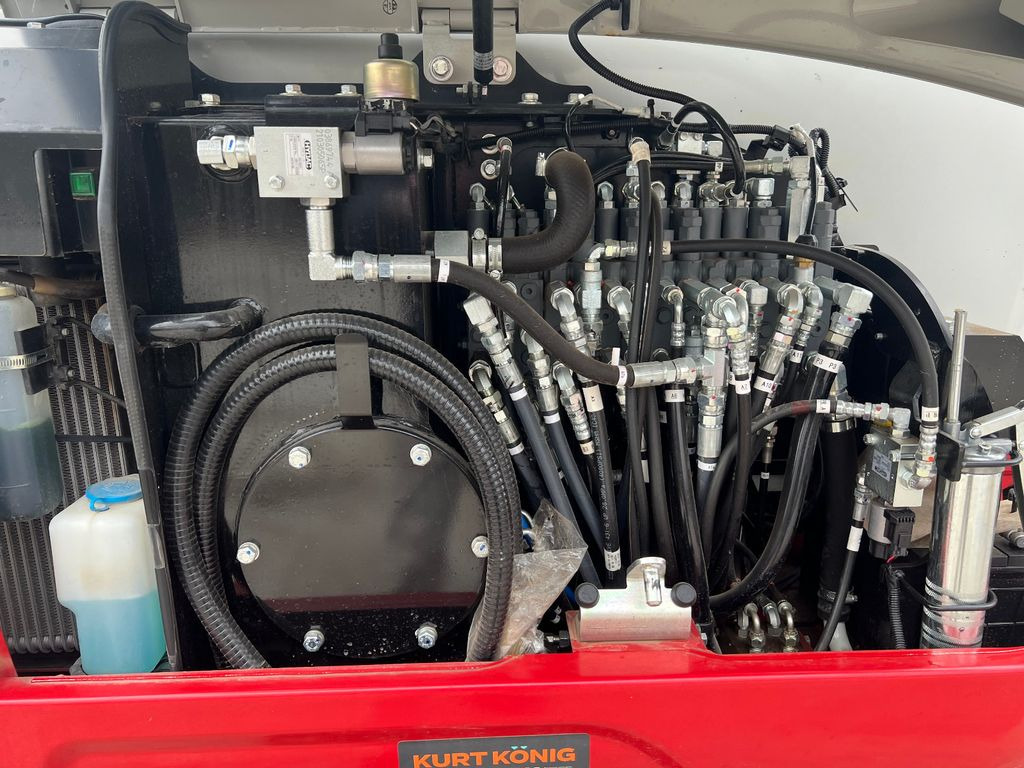 Takeuchi TB 230 V 4 Vollaustattung Takeuchi TB 230 V 4 Vollaustattung 2x - Mini excavator: picture 4 Takeuchi TB 230 V 4 Vollaustattung Takeuchi TB 230 V 4 Vollaustattung 2x - Mini excavator: picture 4