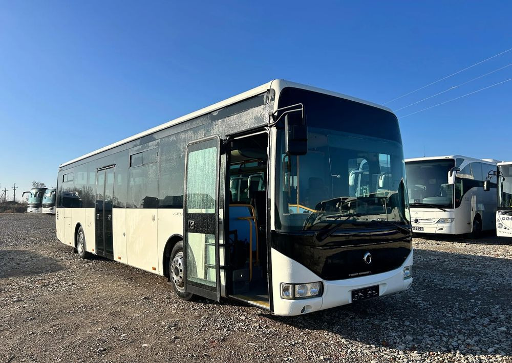 Suburban bus Irisbus Crossway LE: picture 1