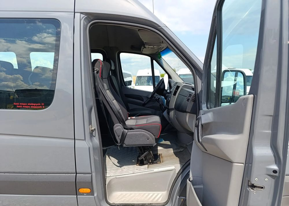 Minibus, Passenger van Volkswagen Crafter: picture 14